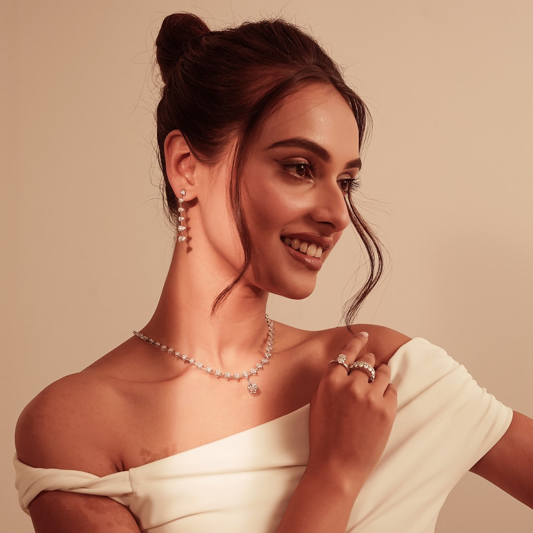 Dainty Pear Necklace Set