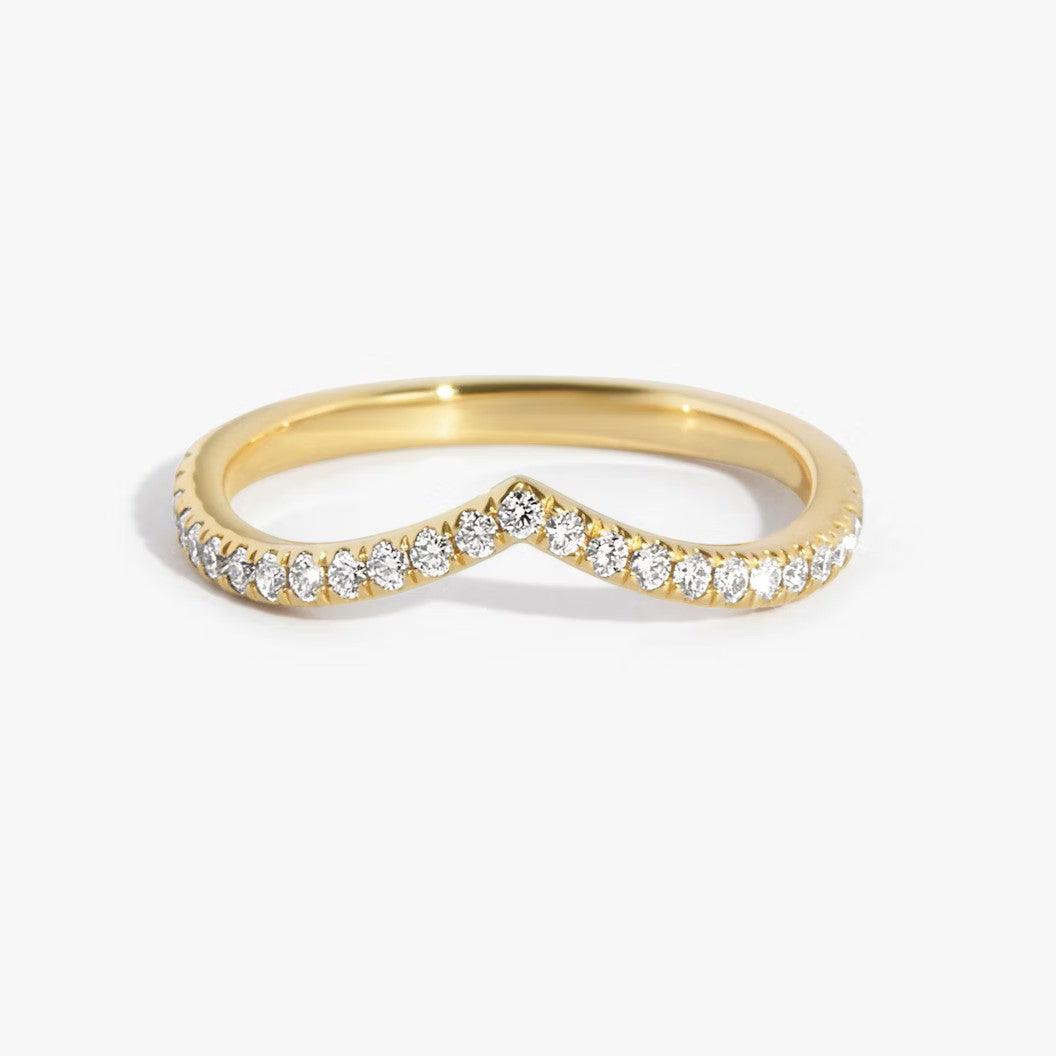 The Signature V Band Ring