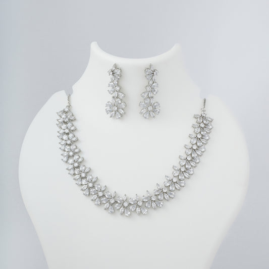Shimmering Silver Necklace Set